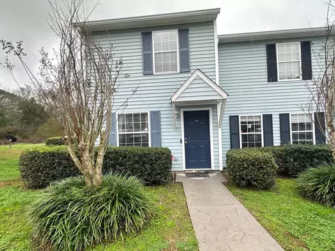 2206 Timberwood Cir S, Tallahassee, FL 32304