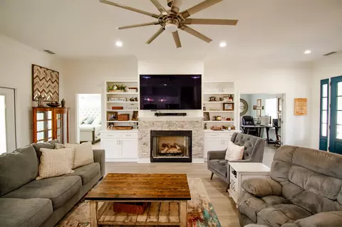 Living - 761 Tyson Rd, Lamont, FL 32336 photo 4 of 4