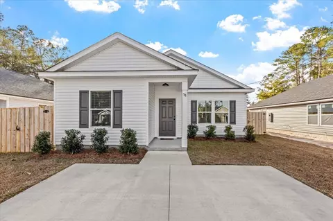 58 Ted Lott Ln, Crawfordville, FL 32327