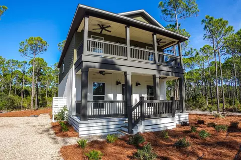 305 Gullwing Way, Saint Teresa, FL 32358
