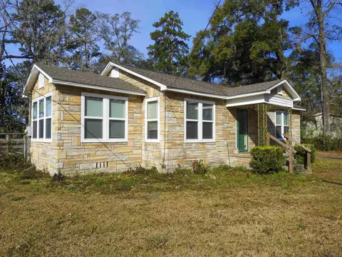 1114 Carrin Dr, Tallahassee, FL 32311