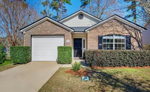 2748 Oakleigh Ct, Tallahassee, FL 32312