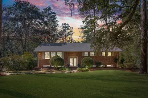 2016 Old Fort Dr, Tallahassee, FL 32301