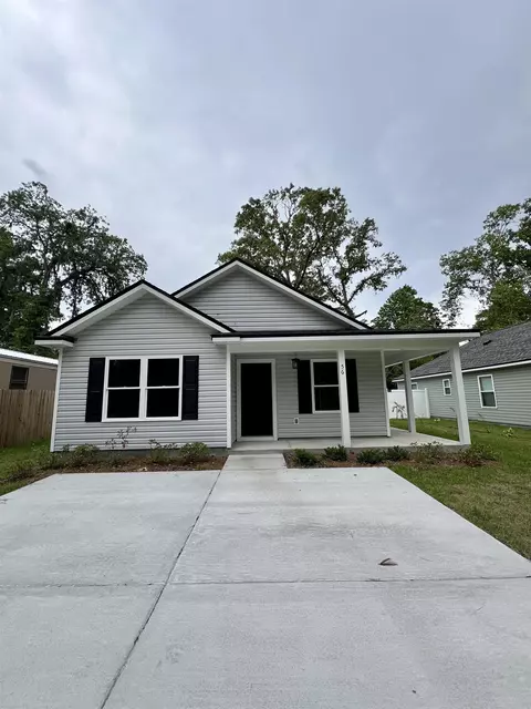 56 Maxson Rd, Crawfordville, FL 32327