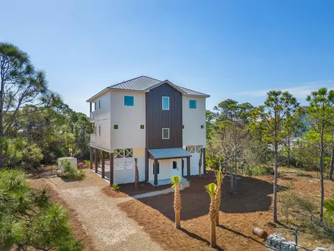 2036 Pelican Way, Eastpoint, FL 32328