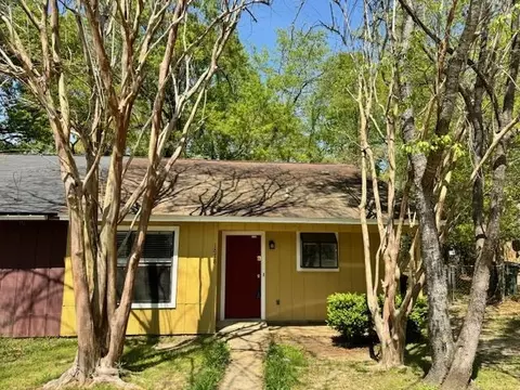 1878 Meriadoc Rd, Tallahassee, FL 32303