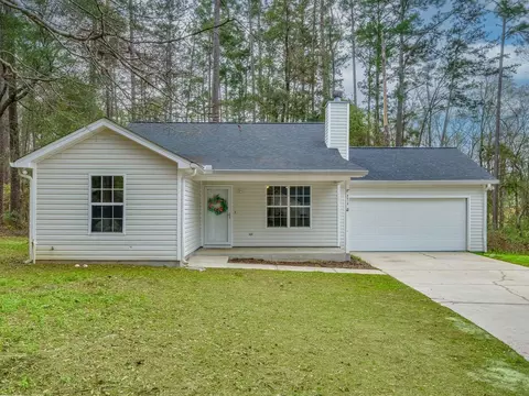 8616 Oak Forest Trl, Tallahassee, FL 32312
