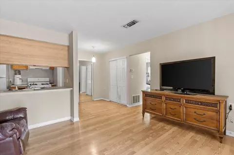 317 Mabry St #524, Tallahassee, FL 32304
