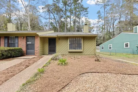 2208 Victory Garden Ln, Tallahassee, FL 32301