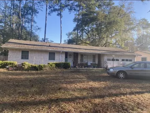 5650 Lunker Ln, Tallahassee, FL 32303