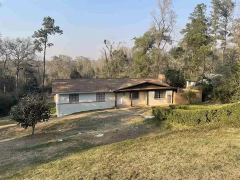 928 Fletcher Dr, Quincy, FL 32351