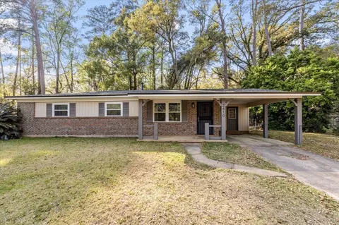 2410 Banyan Dr, Tallahassee, FL 32303