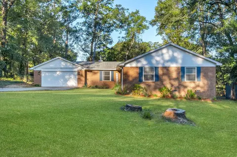4126 Chelmsford Rd, Tallahassee, FL 32309