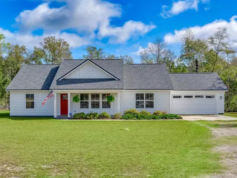 15 Friendship Ln, Crawfordville, FL 32327