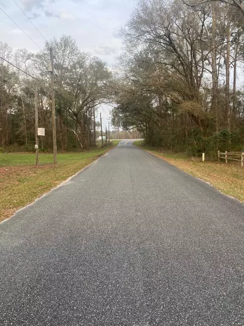 Nnn Crestwood Drive, Crawfordville, FL 32327