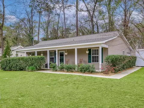 62 J R Milton Rd, Crawfordville, FL 32327