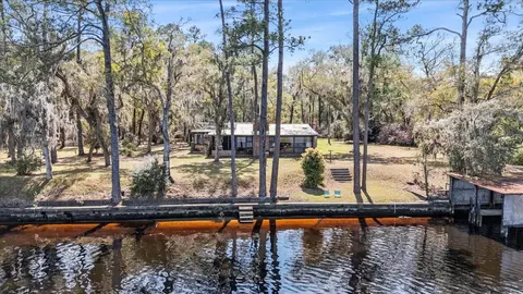 209 Rio Vista Dr, Sopchoppy, FL 32358