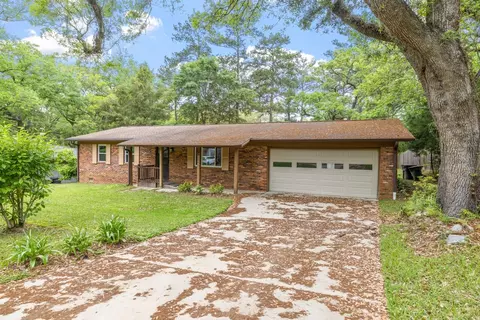 1826 Wales Dr, Tallahassee, FL 32303