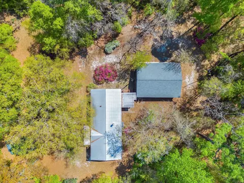 21 Fisher Creek Rd, Crawfordville, FL 32327