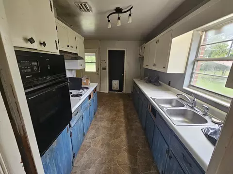 509 W Plantation Rd, Perry, FL 32348 photo 6