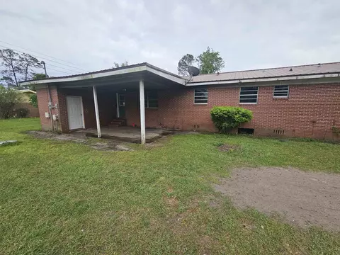 509 W Plantation Rd, Perry, FL 32348 photo 4