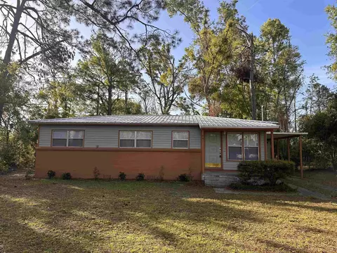 1107 E Julia St, Perry, FL 32347