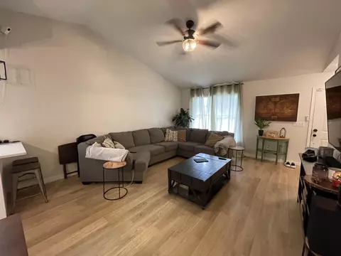 4244 Red Oak Dr, Tallahassee, FL 32311
