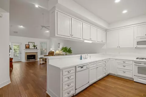 Kitchen - 1616 Miccosukee Loop, Tallahassee, FL 32308 photo 1 of 4