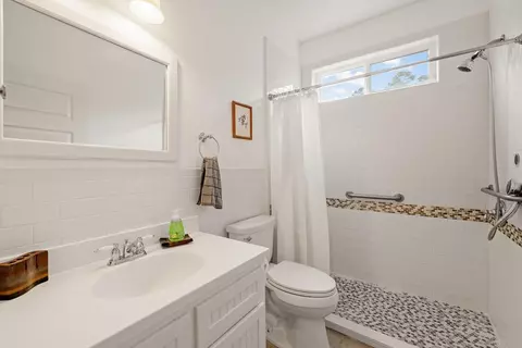 Bath - 1616 Miccosukee Loop, Tallahassee, FL 32308 photo 7 of 7