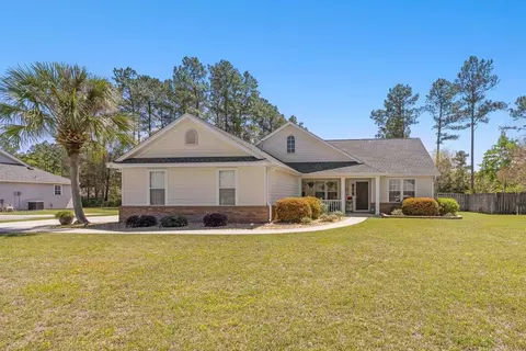 45 Cardinal Ct, Crawfordville, FL 32327