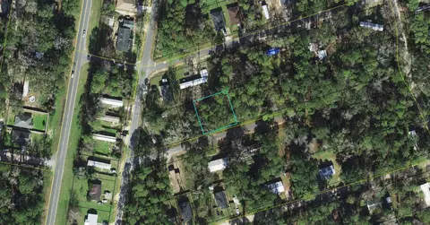 Nnn Menomini Street, Crawfordville, FL 32327