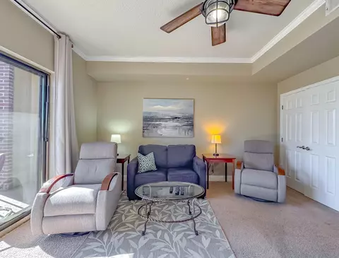 215 W College Ave #709, Tallahassee, FL 32301