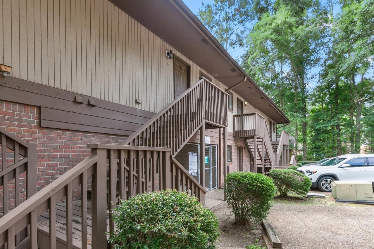 216 Dixie Unit E6 Dr