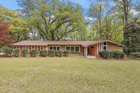 3488 Lakeshore Dr, Tallahassee, FL 32312