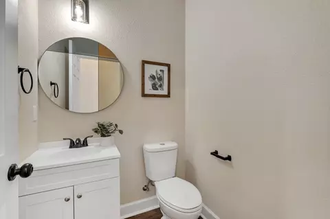 Bath - 518 Thomas St, Quincy, FL 32351 photo 1 of 6