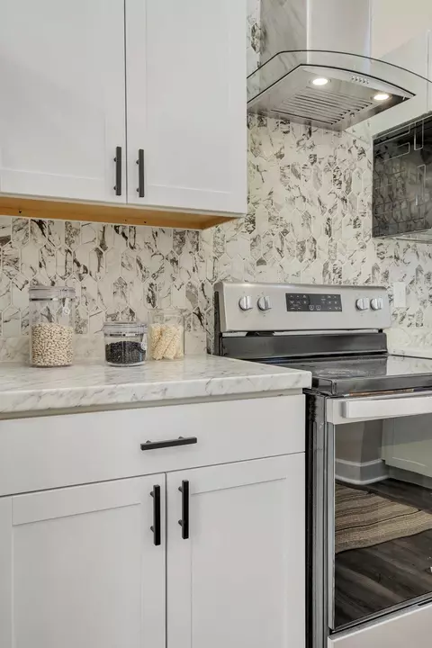 Kitchen - 518 Thomas St, Quincy, FL 32351 photo 4 of 4