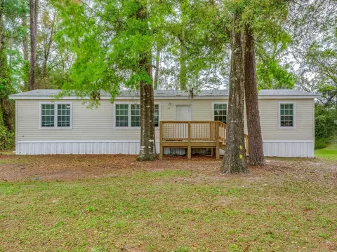 117 Russell Dr, Crawfordville, FL 32327