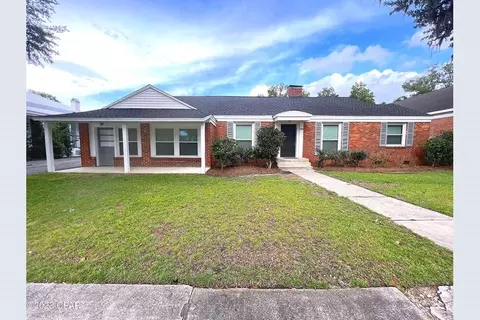 2924 Jefferson St, Marianna, FL 32446