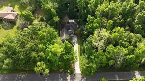 2825 Hadley Rd, Tallahassee, FL 32309