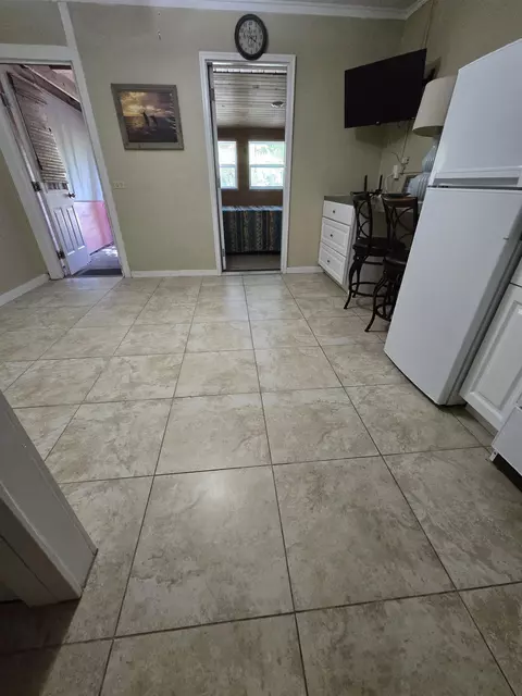 Other - 50 Pine St # -2, Lanark Village, FL 32323 photo 3 of 11