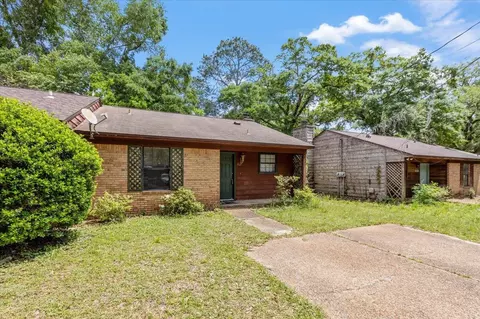 3021 Homewood Pl, Tallahassee, FL 32303