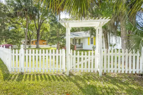 Exterior - 85 Shell Island Rd, Saint Marks, FL 32355 photo 4 of 11