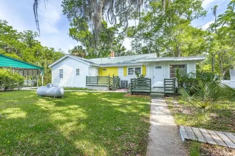 Exterior - 85 Shell Island Rd, Saint Marks, FL 32355 photo 7 of 11