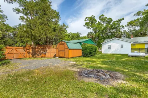 Exterior - 85 Shell Island Rd, Saint Marks, FL 32355 photo 10 of 11