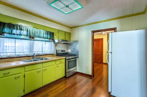 Kitchen - 85 Shell Island Rd, Saint Marks, FL 32355 photo 2 of 3