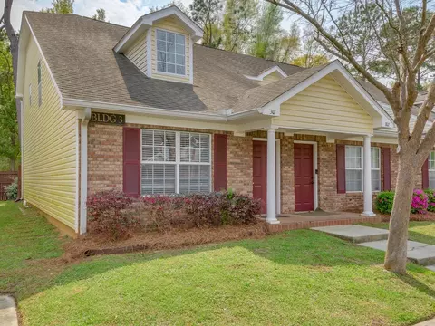 4434 Gearhart Rd #301, Tallahassee, FL 32303