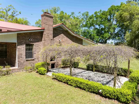 Exterior - 444 SE Bisbee Loop, Lee, FL 32059 photo 6 of 13