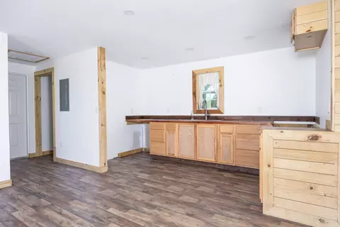 Kitchen - 444 SE Bisbee Loop, Lee, FL 32059 photo 4 of 5