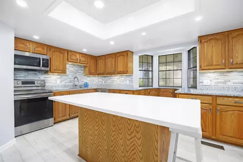 Kitchen - 444 SE Bisbee Loop, Lee, FL 32059 photo 1 of 5
