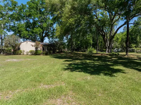 Exterior - 444 SE Bisbee Loop, Lee, FL 32059 photo 7 of 13